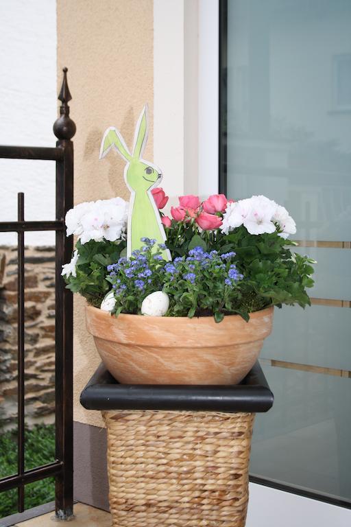 Weingut Goeres Hotel Briedel Bagian luar foto