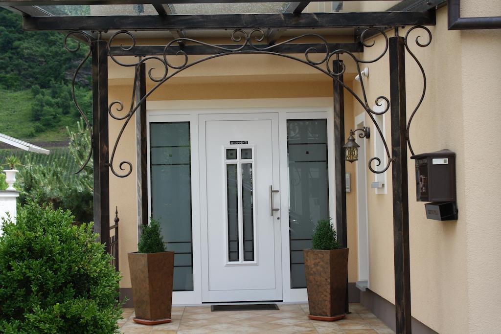 Weingut Goeres Hotel Briedel Ruang foto